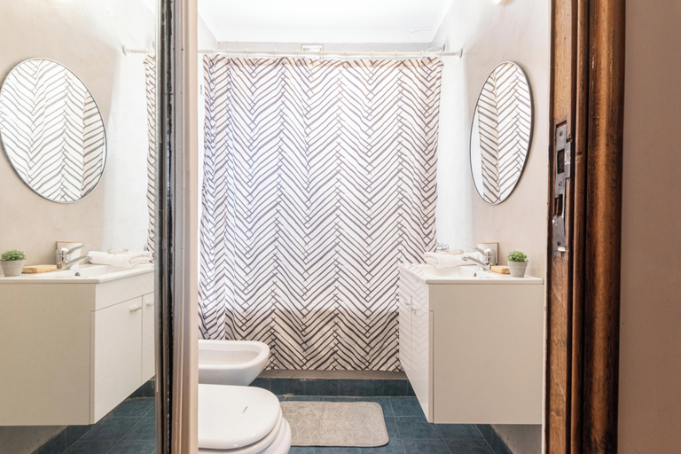 Bathroom, MOT Maipu 800, Distrito Federal