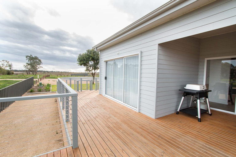 Exterior & Views 4, Wellington Lake Retreat, The Coorong