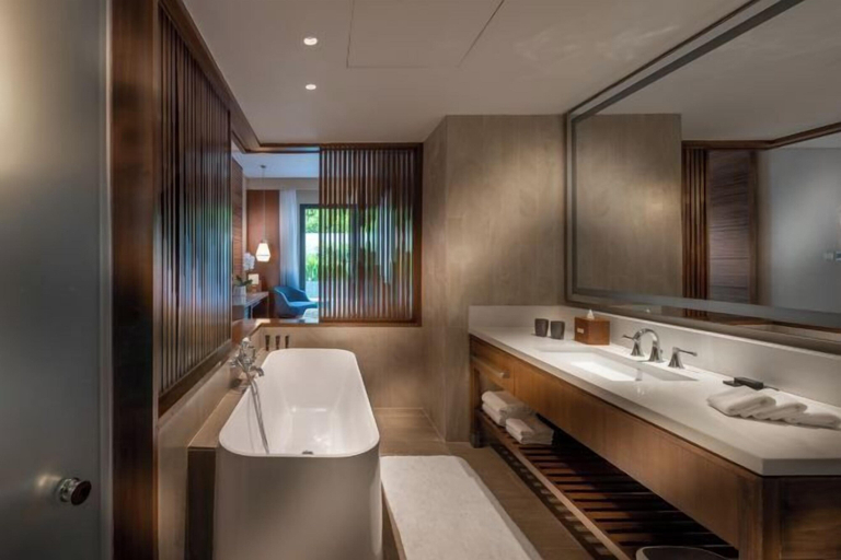 Bathroom 14