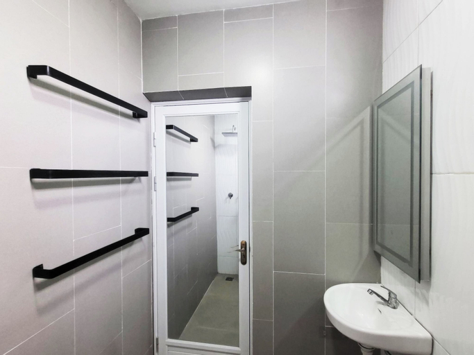 Bathroom 4