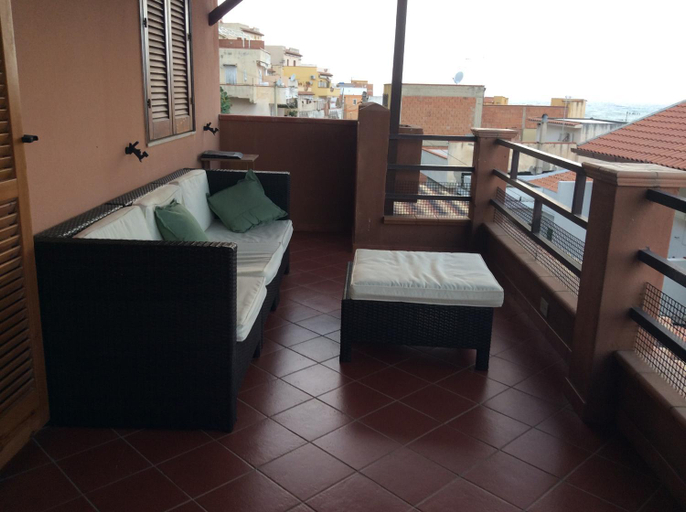 Others 3, Villa Serena, Messina