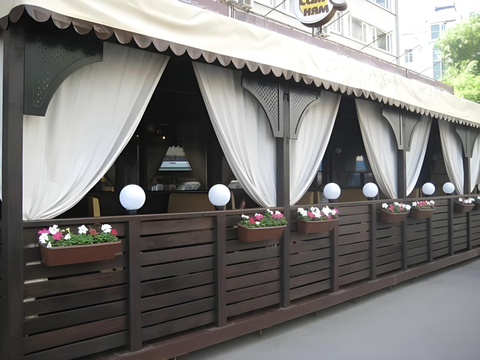 Others 3, Akademicheskaya Hotel, Central