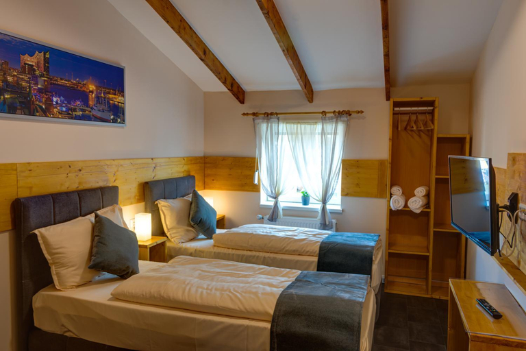 Bedroom 3, SchlafHutte, Segeberg