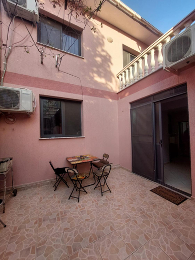Others 4, GEX Guest House, Tiranës