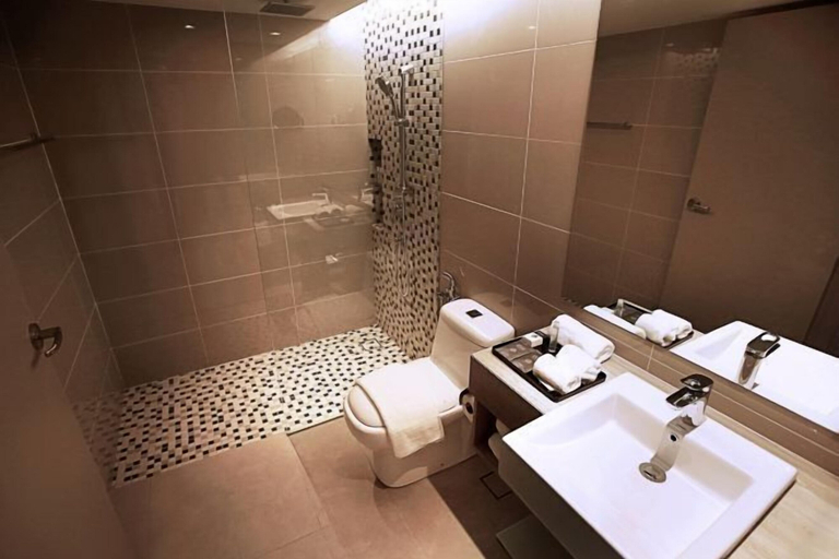 Bathroom 17