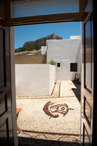 Others 5, Lindos centre studios, South Aegean