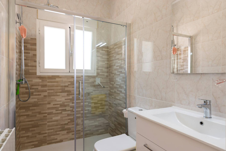 Bathroom, Villa Amelia - PlusHolidays, Alicante