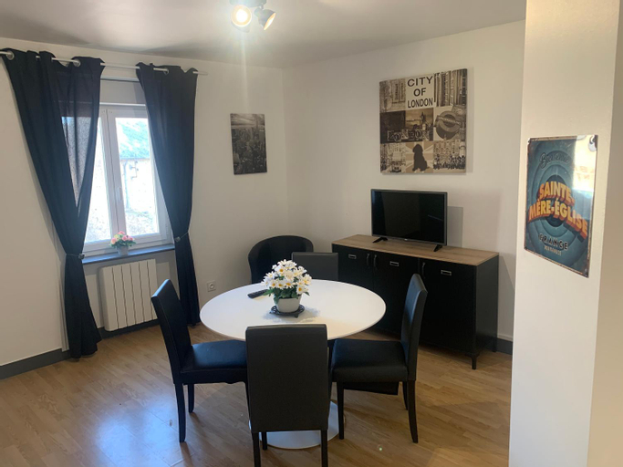Dining Room 1
