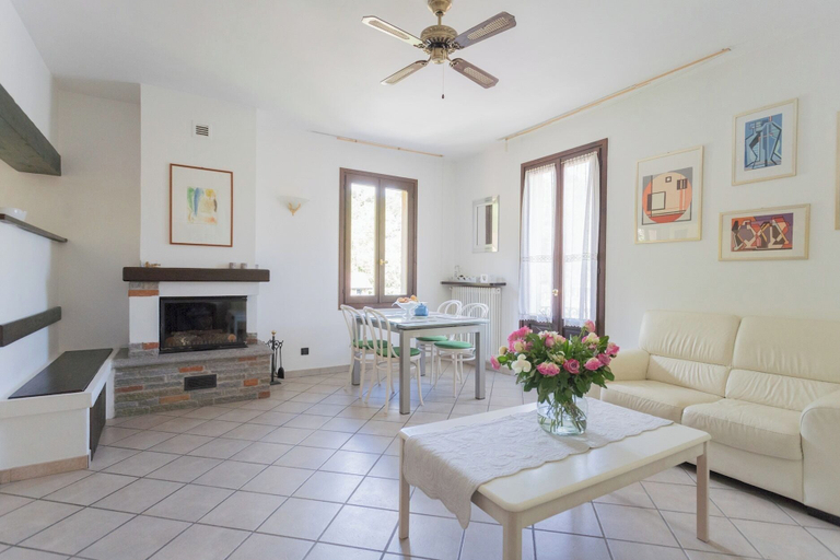 Others 5, Vacation Family Home in Tremezzo by Rent all Como, Como
