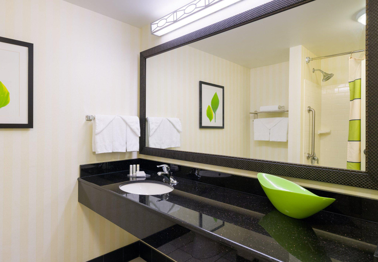 Bathroom 4, Fairfield Inn & Suites By Marriott Lock Haven, Clinton