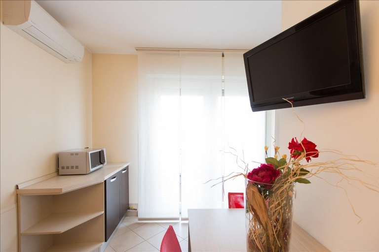 Others 4, Residenza Villa Regina, Monza and Brianza