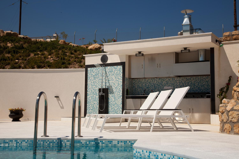 Others 3, Villa White Pearl, Central Macedonia