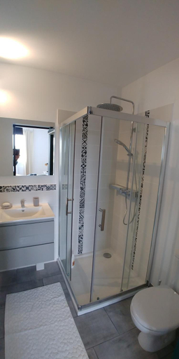 Others 3, CHAMBRE AVEC SUITE DE 26 M2, Manche