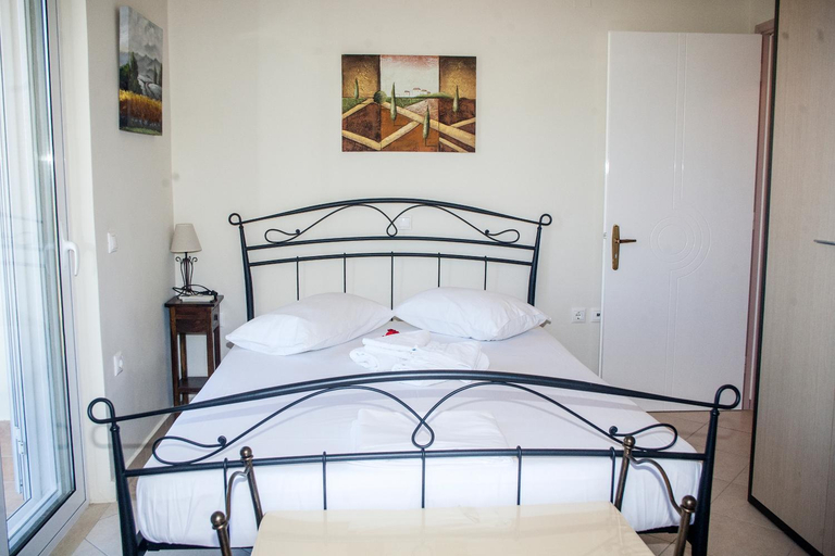 Others 3, Maria Apartments, Ionian Islands