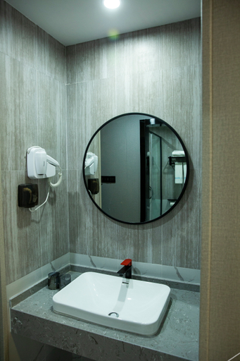 Bathroom 2, サンキューホテル(景徳鎮陶渓川創意広場)(Shankee Hotel (Jingdezhen Taoxichuan Creative Plaza)), Jingdezhen