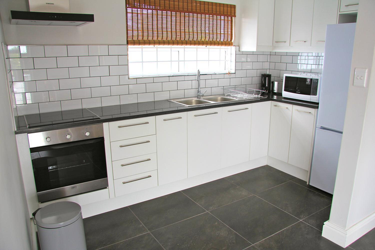 Kitchen 3, Lazy Days Apartments - Cape Town, City of Cape Town