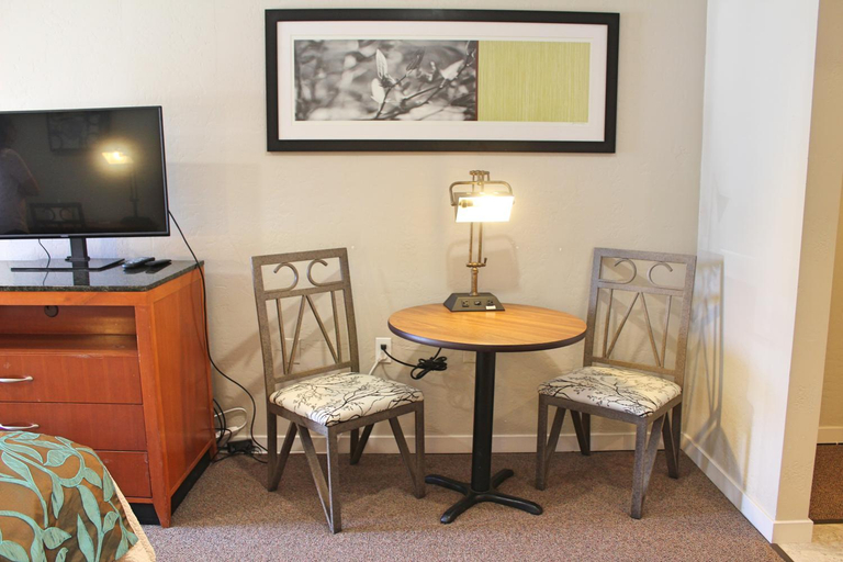 Others 4, Bell & Main Alamosa Studio Suite-Walking distance to downtown, Alamosa