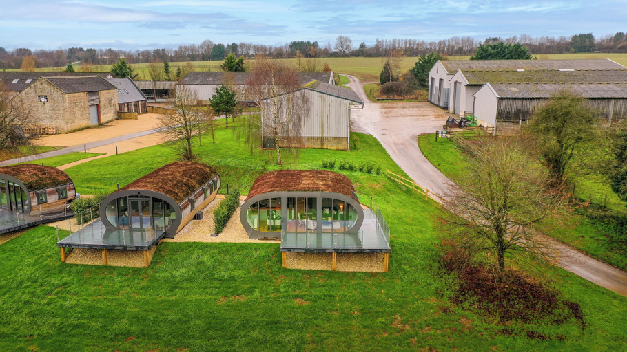 Exterior & Views 2, Sustainable Pod on Old Chalford Farm, Oxfordshire