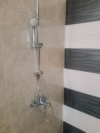 Bathroom 3, Thiên Phú Hotel, Ho Chi Minh City