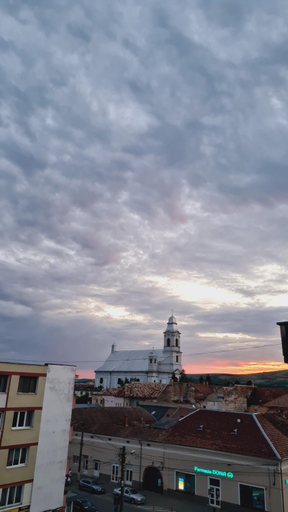 Others 3, Apartament Central, Gherla