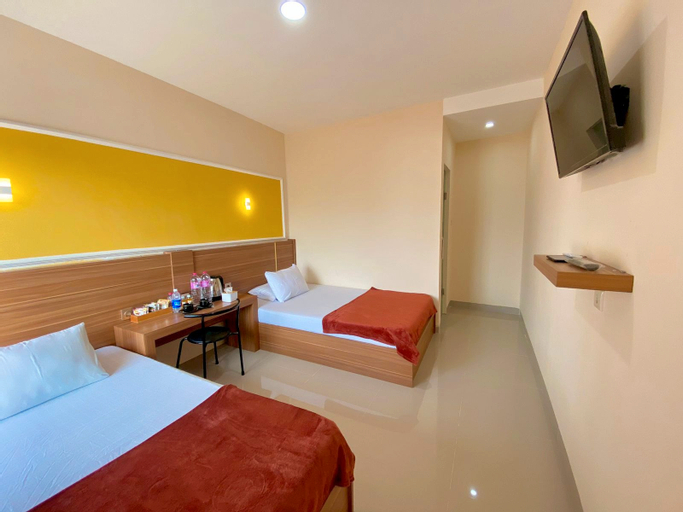 Bedroom 13
