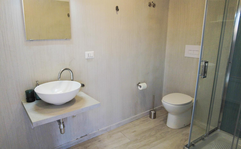 Bathroom 2, Sofita - Rooms & Apartment, Messina