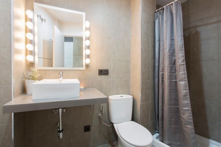 Bathroom 2, Granada Home Centro, Granada