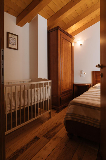 Bedroom 2, Albergo Diffuso Polcenigo Casa Blas, Pordenone
