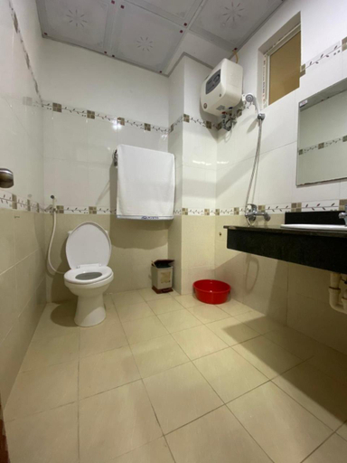 Bathroom, Khach san Chinh Thuy, Sầm Sơn