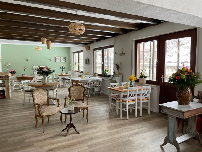 Food & Drinks 5, Bed&Breakfast Eifelpension Bruckenschenke, Ahrweiler