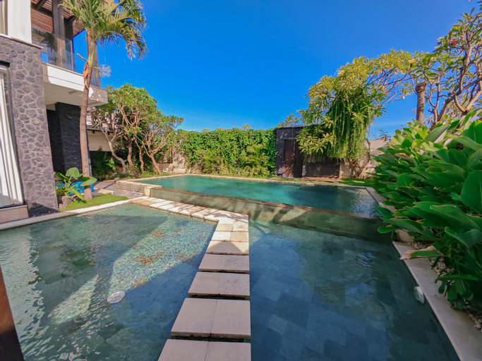 Swimming Pool 1