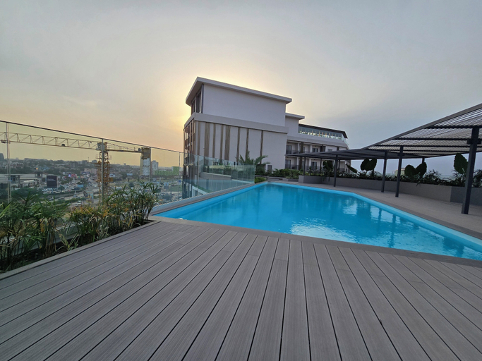 Sport & Beauty 3, Loxwood House, Accra