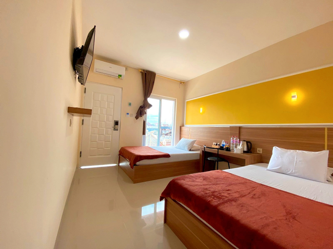 Bedroom 12