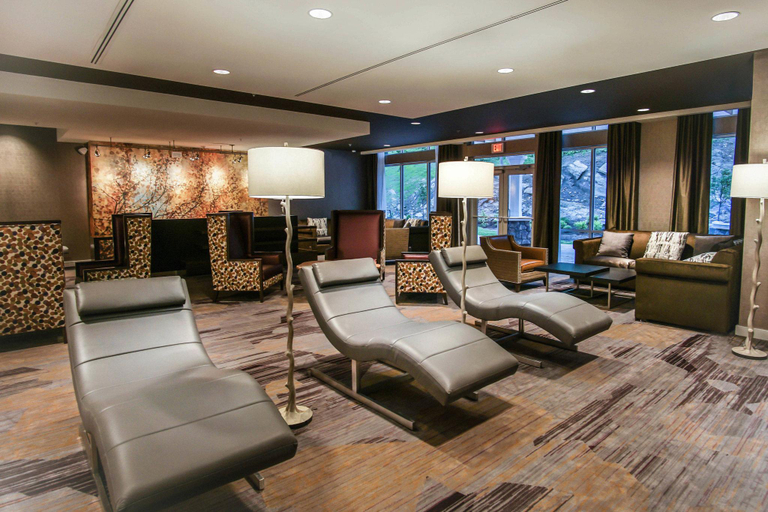 Public Area 3, Courtyard by Marriott Lenox Berkshires, Berkshire