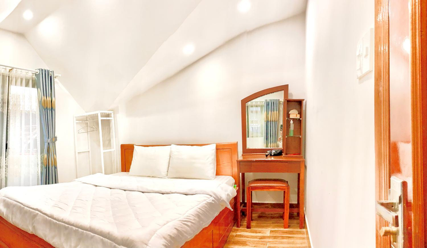 Bedroom 8