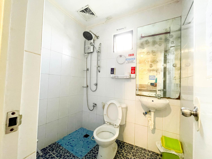 4, CPG Estate Hotel Taguig, Taguig