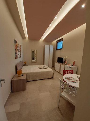 Others 3, Casa Pompelmo Rosa, Matera