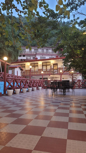 Food & Drinks 5, Ceyone Classic Fall Resort, Dehradun