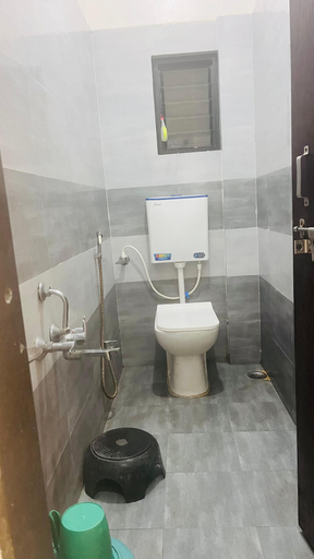 Bathroom 5, Shri Nath Hotel And Lodging, Aurangabad
