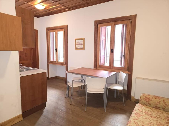 3, Appartamenti e camere del Re e della Regina - Grand Hotel Ceresole Reale, Torino