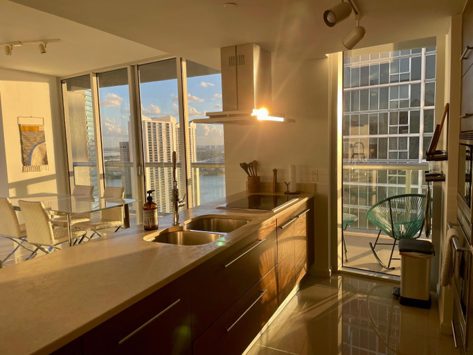Others 3, IconBrickell Tower 3 W Residences, Miami-Dade