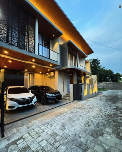 Exterior & Views 2, Rumah Katamaran Guesthouse Jogja, Sleman