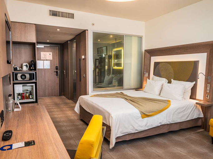 Bedroom 2, Novotel Sofia, Stolichna