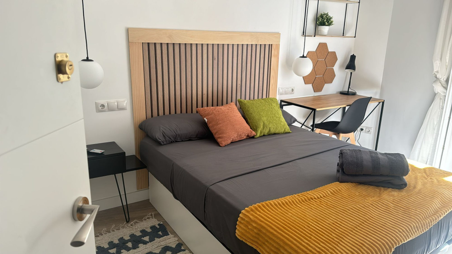 Bedroom, Hostal Centro de Madrid Plaza de el Sol., Madrid
