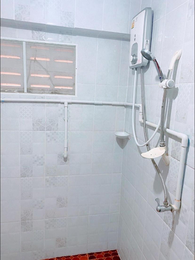 Bathroom 2, Rubtawan Sichang Resort, Koh Si Chang