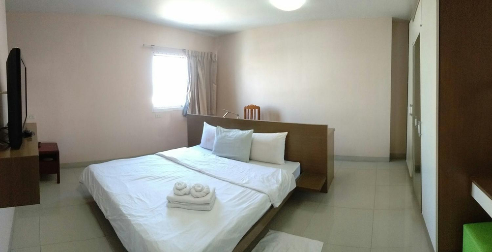 Bedroom 12