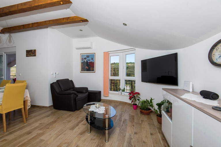 Others 2, Apartments Vidov by the beach, Kali