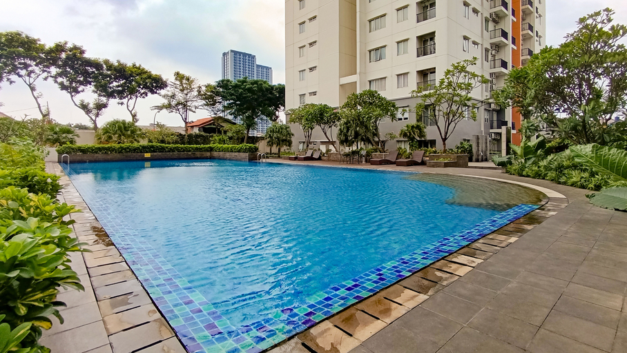 Sport & Beauty 2, 2BR Aspen Peak Residence W/Pool, South Jakarta