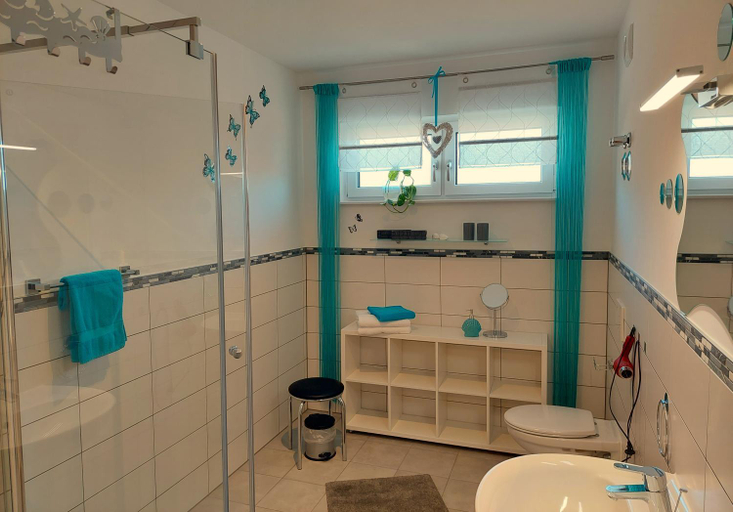 Bathroom 2, Ferienwohnungen Apart Diana, Reutte