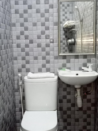 Bathroom 3
